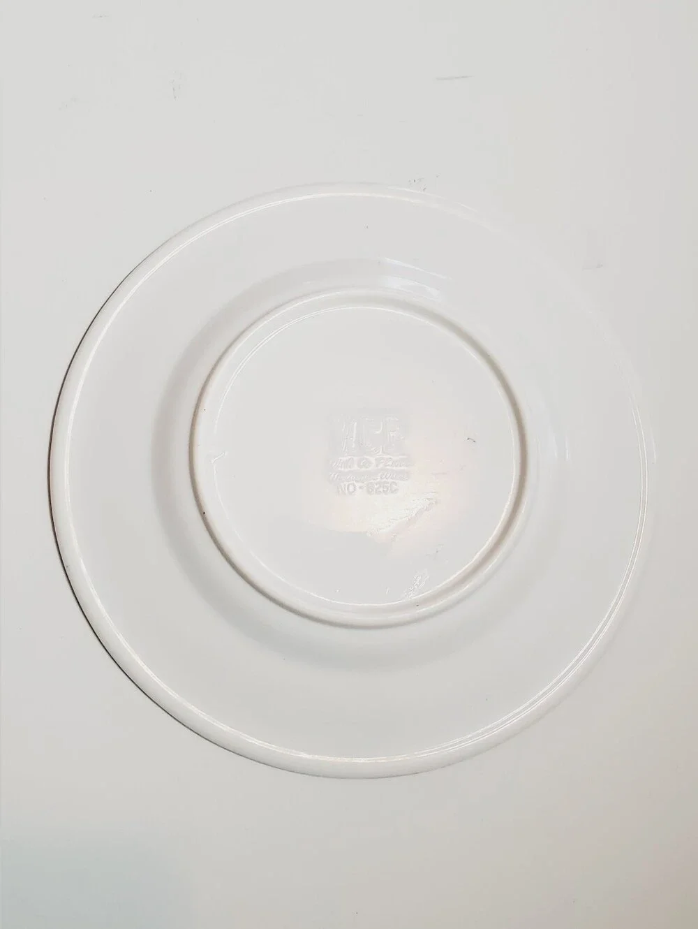 Vintage Marvela Salad Oil Vinh Co Plastic Melamine Ware Salad Plates (2 Count)